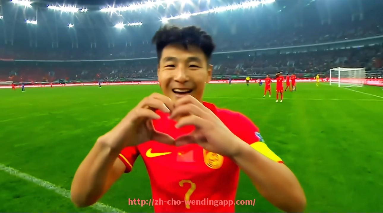 问鼎娱乐官网-意甲联赛中此起彼伏的各支球队争夺战分析